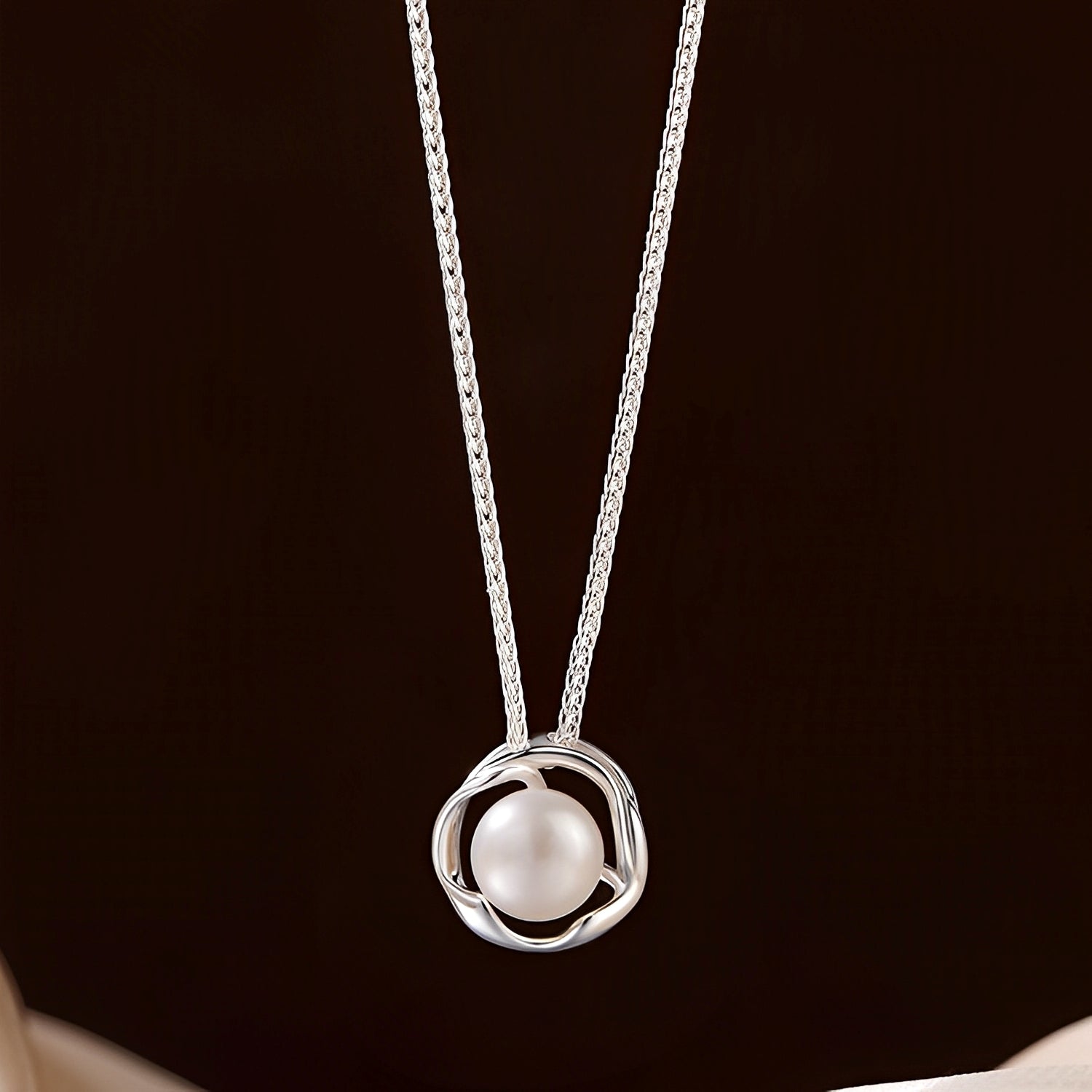 Ethereal Bloom Pearl Necklace