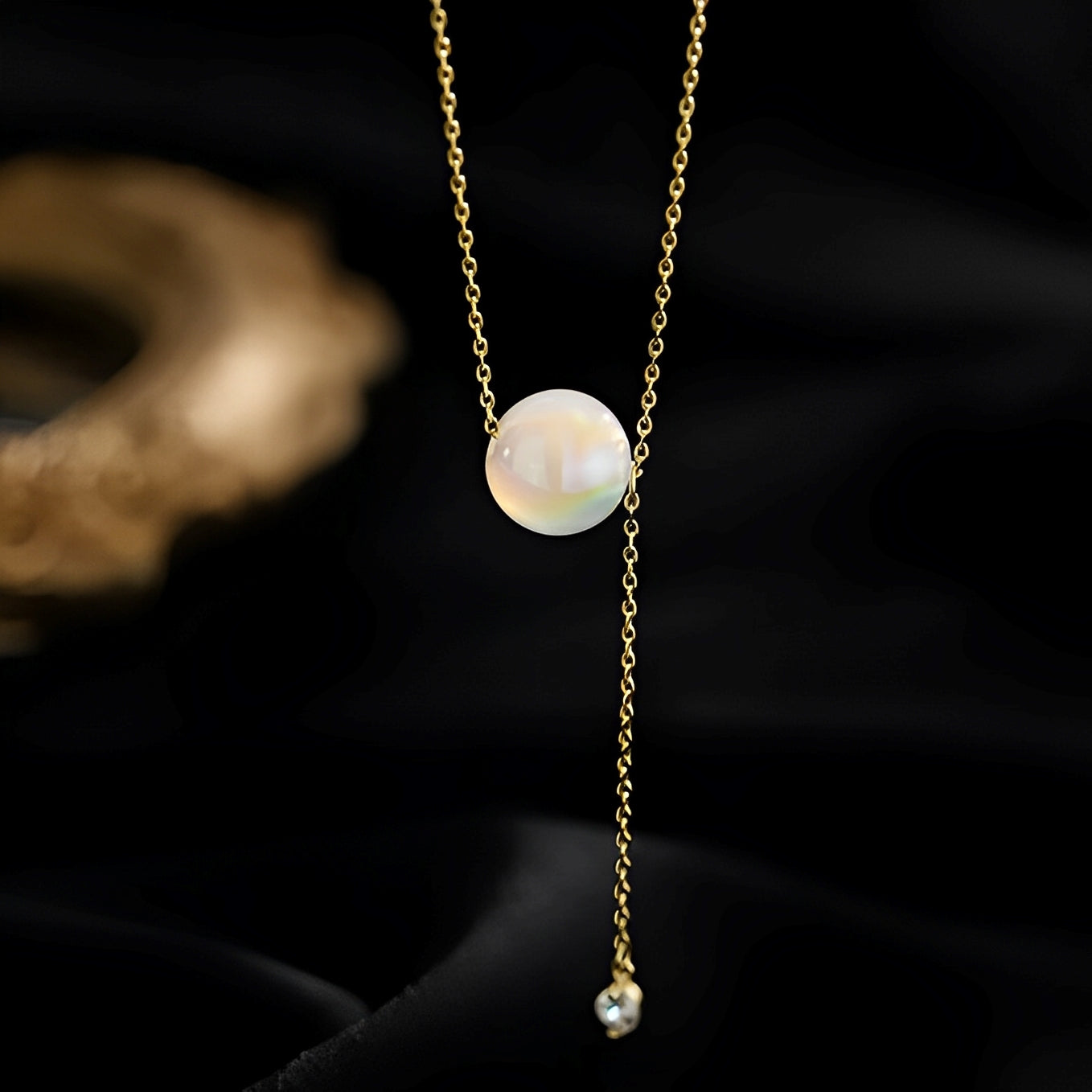 Luna Drop Pearl Necklace